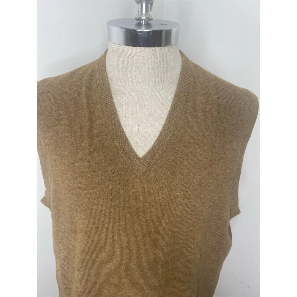L.L. Bean Wool Sweater Vest Men's Size XL Tan Brown V Neck Pull Over LL Bean